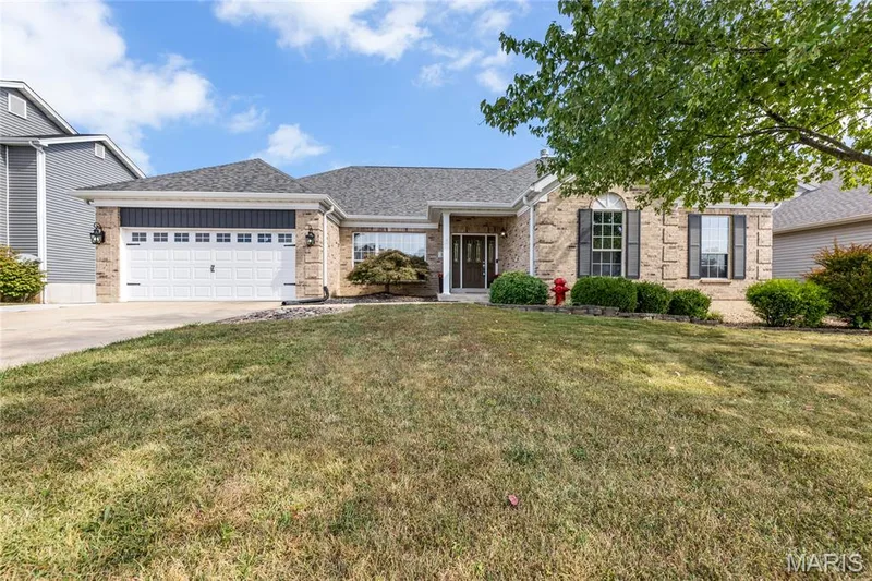 314 Pleasant Meadows Drive, Wentzville, MO 63385 — listing photo 2 of 54