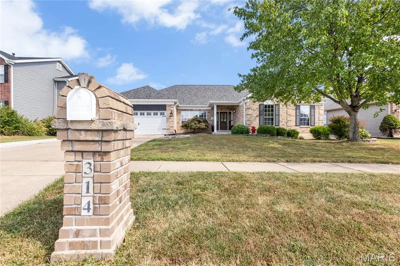 314 Pleasant Meadows Drive, Wentzville, MO 63385 — listing photo 5 of 54