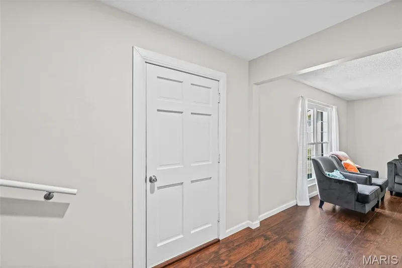 474 Oak Hill Dr., Lake St. Louis, MO 63367 — listing photo 2 of 32