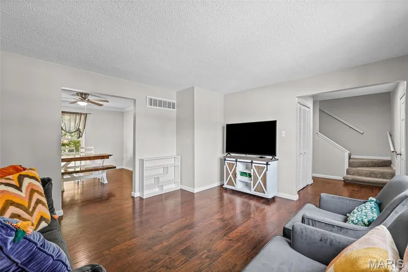 474 Oak Hill Dr., Lake St. Louis, MO 63367 — listing photo 4 of 32