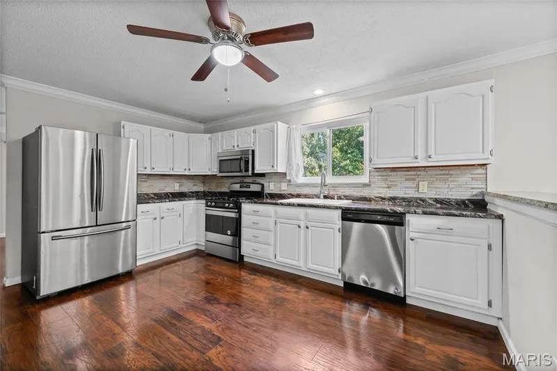 474 Oak Hill Dr., Lake St. Louis, MO 63367 — listing photo 6 of 32