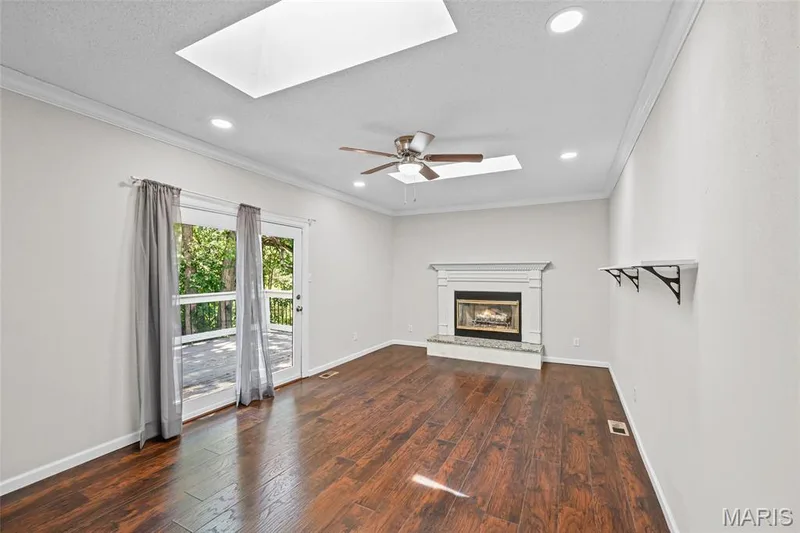 474 Oak Hill Dr., Lake St. Louis, MO 63367 — listing photo 8 of 32