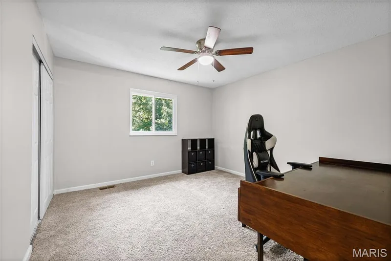 474 Oak Hill Dr., Lake St. Louis, MO 63367 — listing photo 14 of 32