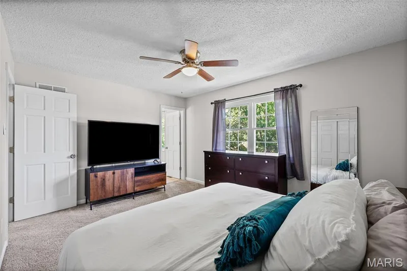 474 Oak Hill Dr., Lake St. Louis, MO 63367 — listing photo 19 of 32