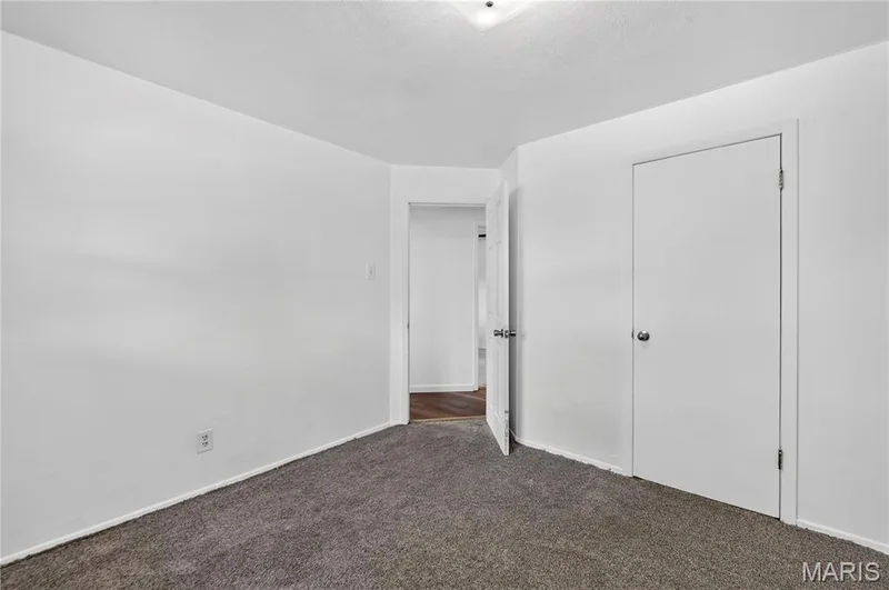214 Oakridge Lane, Lake St. Louis, MO 63367 — listing photo 11 of 30