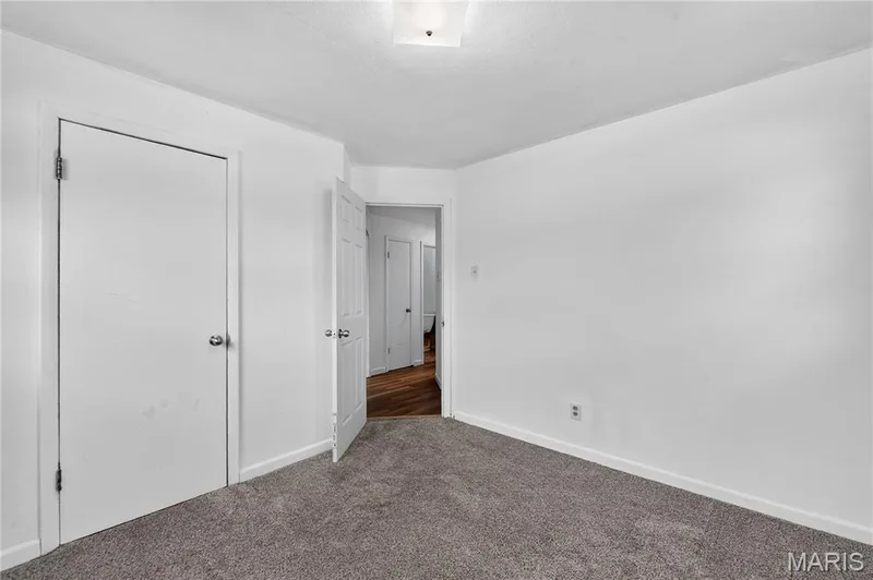 214 Oakridge Lane, Lake St. Louis, MO 63367 — listing photo 13 of 30