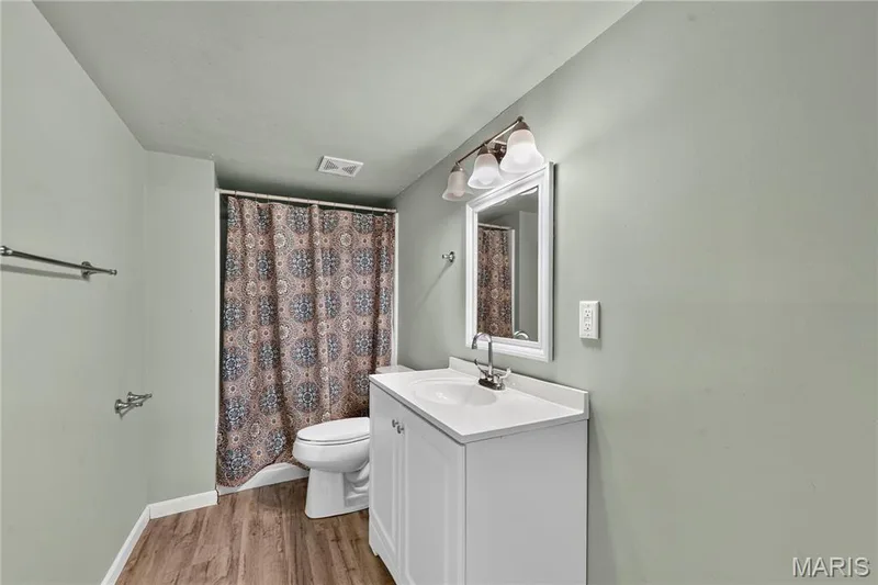 214 Oakridge Lane, Lake St. Louis, MO 63367 — listing photo 19 of 30