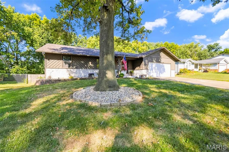 416 Morningside Drive, St Peters, MO 63376 — listing photo 3 of 46