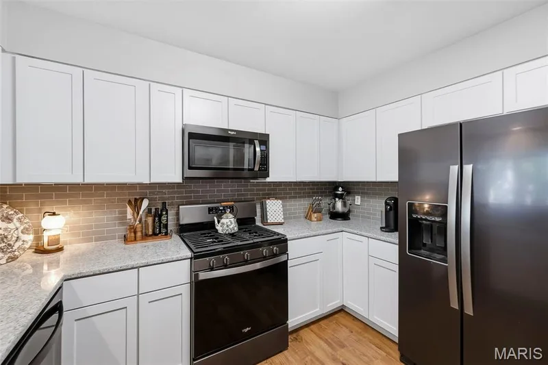416 Morningside Drive, St Peters, MO 63376 — listing photo 20 of 46