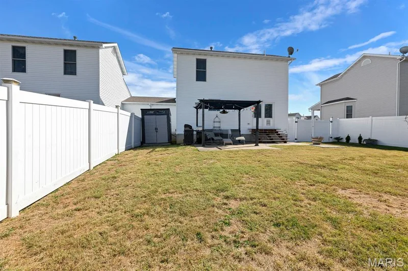 1052 Chesterfield Drive, Wentzville, MO 63385 — listing photo 22 of 26