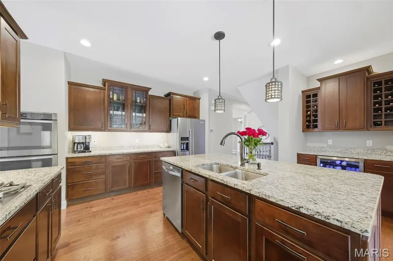 5 Wyndemere Court, Lake St. Louis, MO 63367 — listing photo 15 of 93