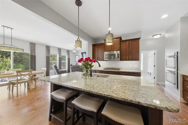 5 Wyndemere Court, Lake St. Louis, MO 63367 — listing photo 19 of 93