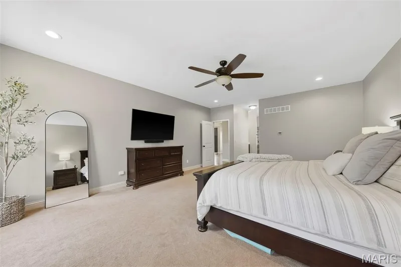 5 Wyndemere Court, Lake St. Louis, MO 63367 — listing photo 39 of 93