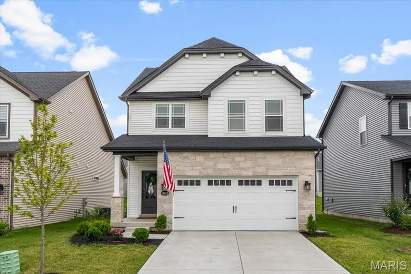9043 Camino Trail, Cottleville, MO 63304 — listing photo 3 of 49