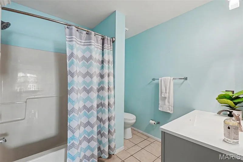6915 Fieldstone Farms Drive, O'Fallon, MO 63368 — listing photo 38 of 60