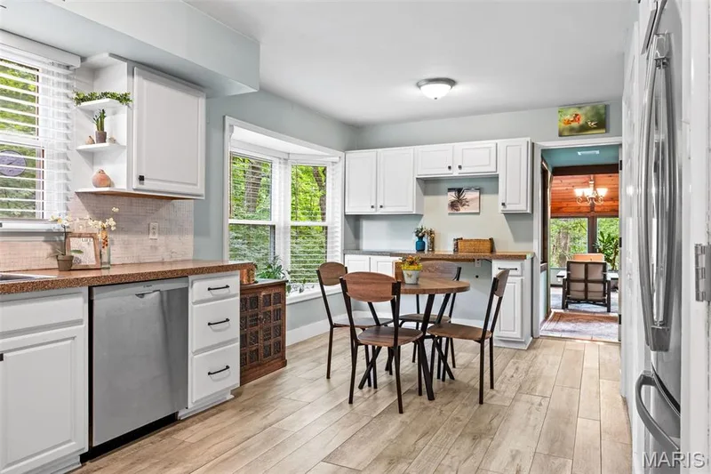 56 River Bend Court, Chesterfield, MO 63017 — listing photo 11 of 29