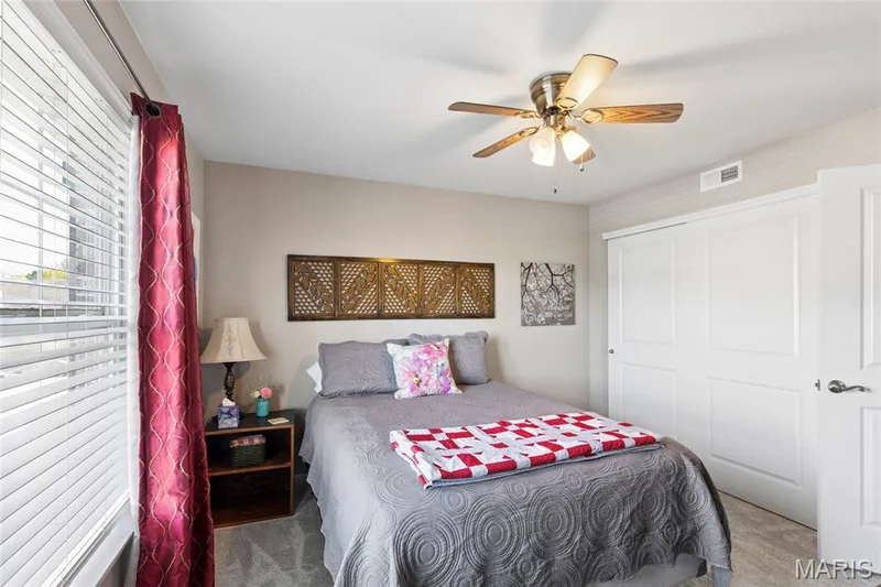 422 Bramblett Hills, O'Fallon, MO 63366 — listing photo 14 of 16