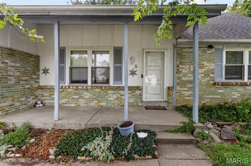 8 S Dianne Drive, St Peters, MO 63376 — listing photo 18 of 20