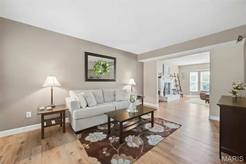 3699 Banbury Drive, St Charles, MO 63303 — listing photo 5 of 42