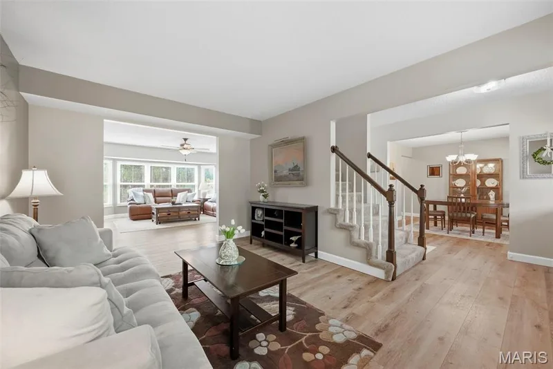 3699 Banbury Drive, St Charles, MO 63303 — listing photo 6 of 42