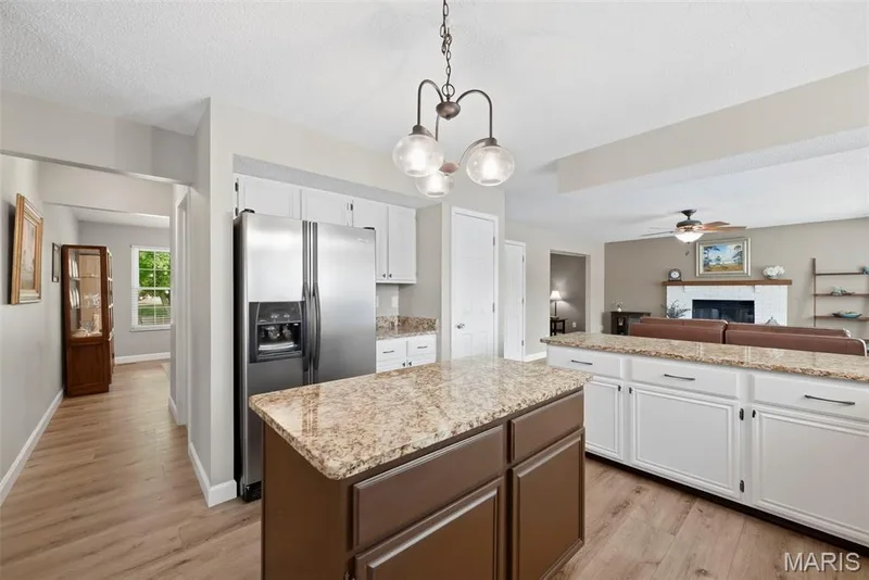 3699 Banbury Drive, St Charles, MO 63303 — listing photo 14 of 42
