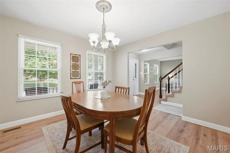3699 Banbury Drive, St Charles, MO 63303 — listing photo 17 of 42