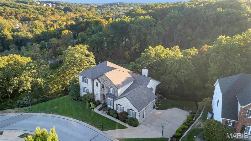 16620 Wycliffe Place Drive, Wildwood, MO 63005 — listing photo 3 of 96