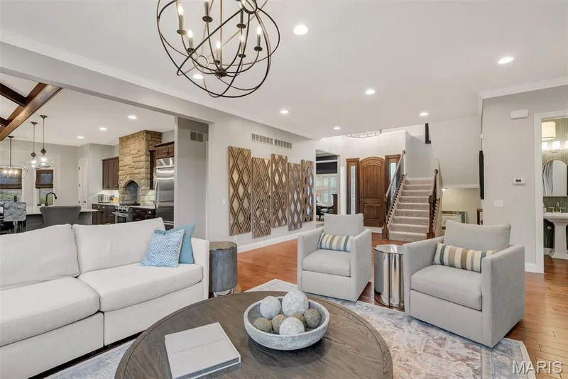 16620 Wycliffe Place Drive, Wildwood, MO 63005 — listing photo 17 of 96