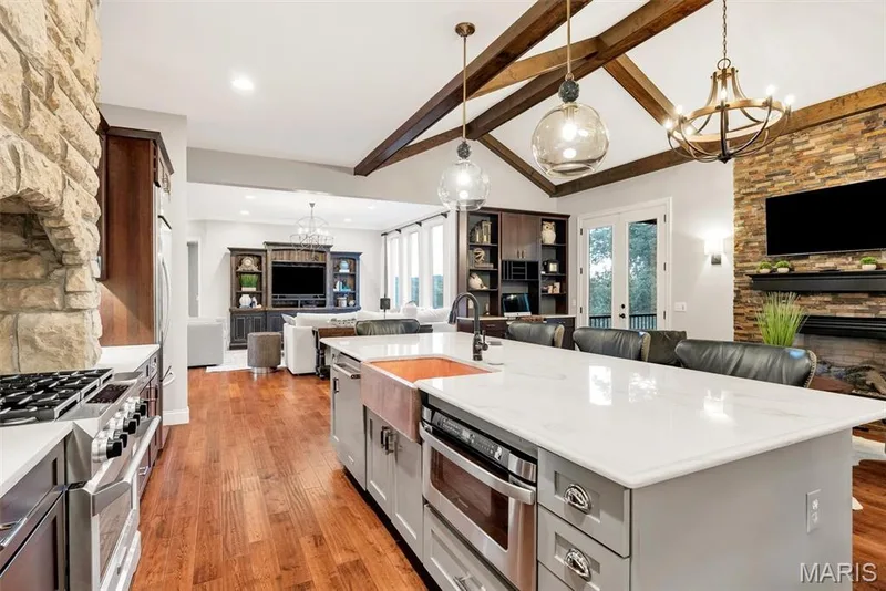 16620 Wycliffe Place Drive, Wildwood, MO 63005 — listing photo 29 of 96