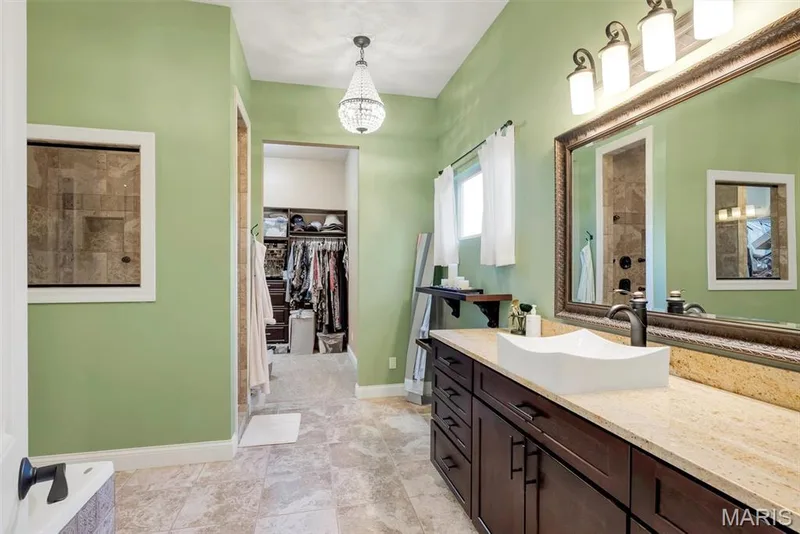 16620 Wycliffe Place Drive, Wildwood, MO 63005 — listing photo 44 of 96