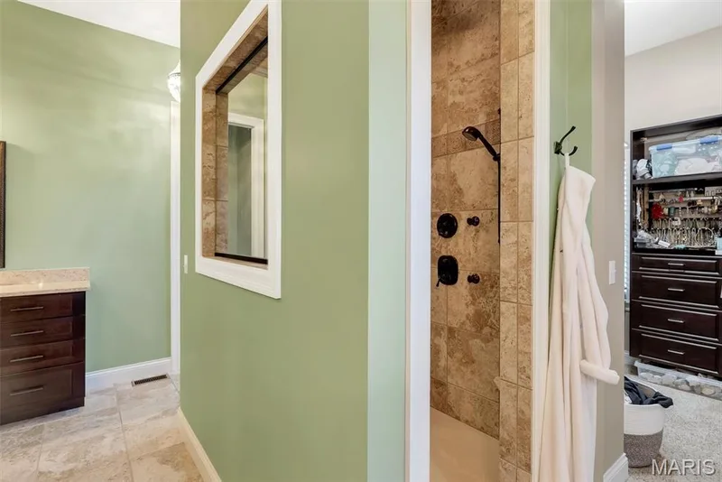 16620 Wycliffe Place Drive, Wildwood, MO 63005 — listing photo 45 of 96