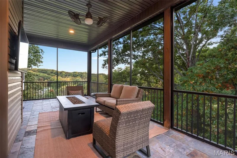 16620 Wycliffe Place Drive, Wildwood, MO 63005 — listing photo 33 of 96