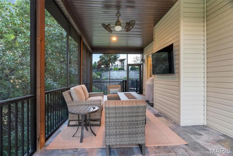 16620 Wycliffe Place Drive, Wildwood, MO 63005 — listing photo 35 of 96