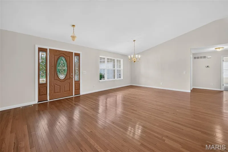 3949 Cambridge Crossing Drive, St Charles, MO 63304 — listing photo 7 of 45