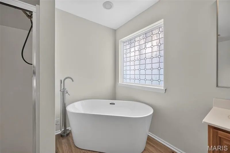 Primary Bathroom — 3949 Cambridge Crossing Drive, St Charles, MO 63304