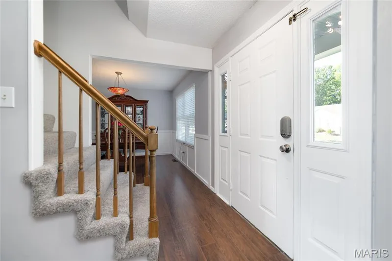 1156 Carrington Drive, St Peters, MO 63376 — listing photo 3 of 49