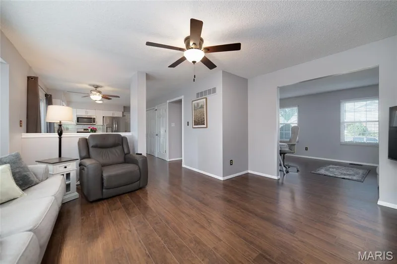 1156 Carrington Drive, St Peters, MO 63376 — listing photo 12 of 49
