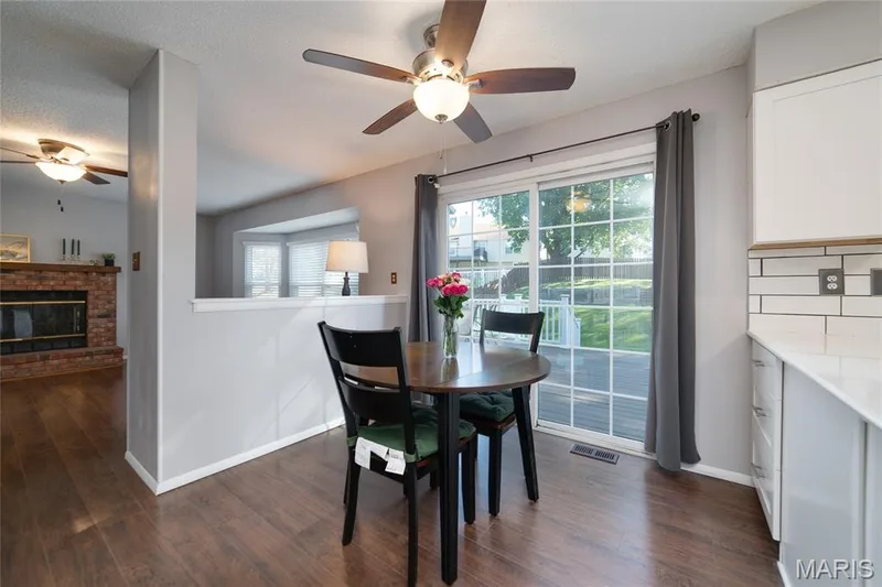 1156 Carrington Drive, St Peters, MO 63376 — listing photo 14 of 49