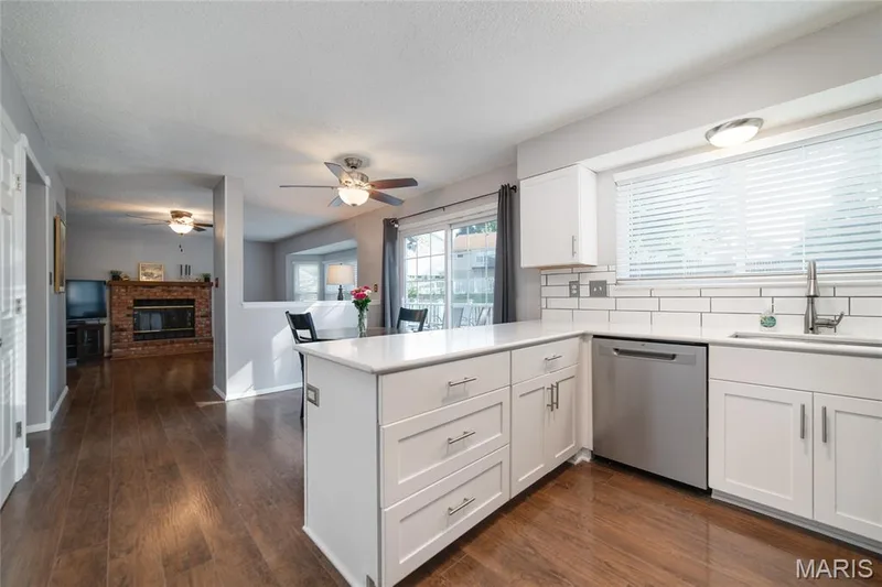 1156 Carrington Drive, St Peters, MO 63376 — listing photo 18 of 49
