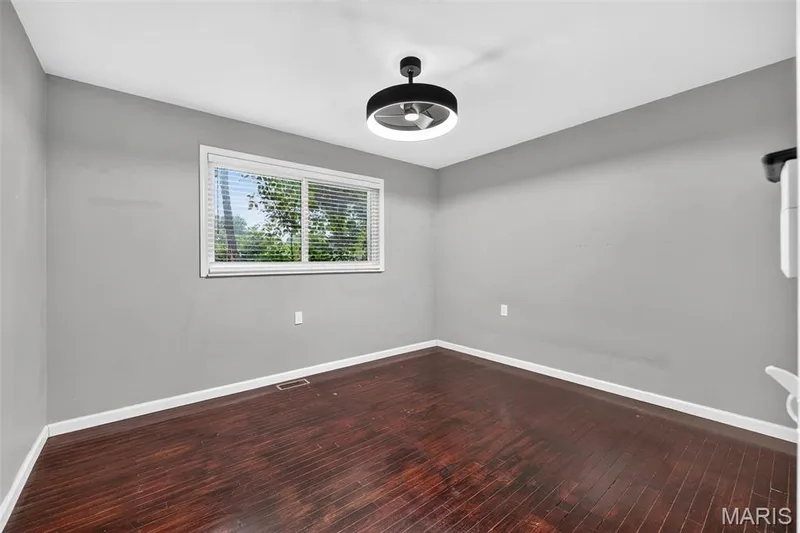 2715 Kelsey Court, St Charles, MO 63301 — listing photo 7 of 34