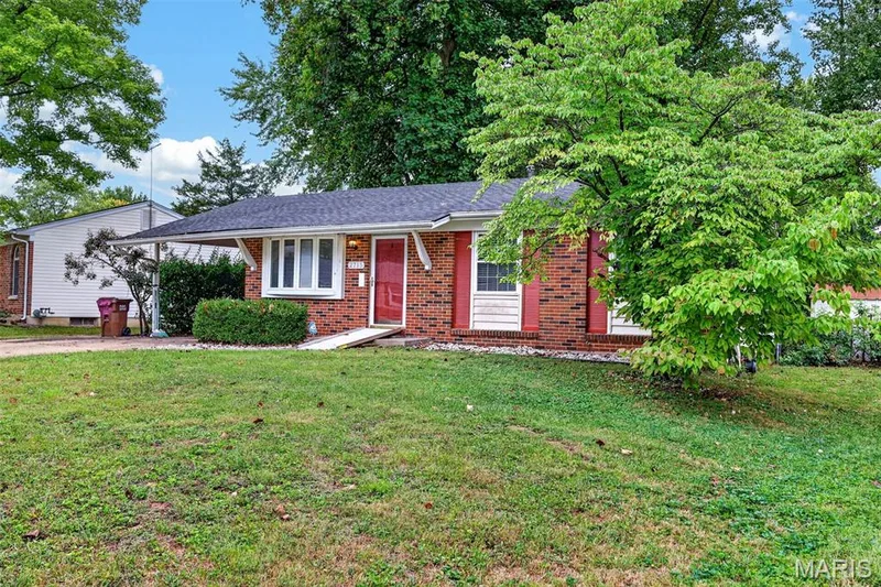2715 Kelsey Court, St Charles, MO 63301 — listing photo 13 of 34