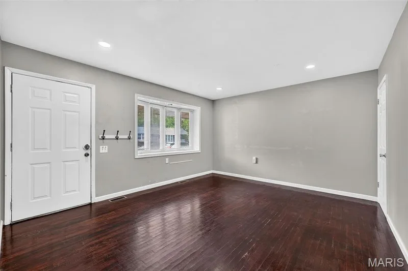 2715 Kelsey Court, St Charles, MO 63301 — listing photo 18 of 34