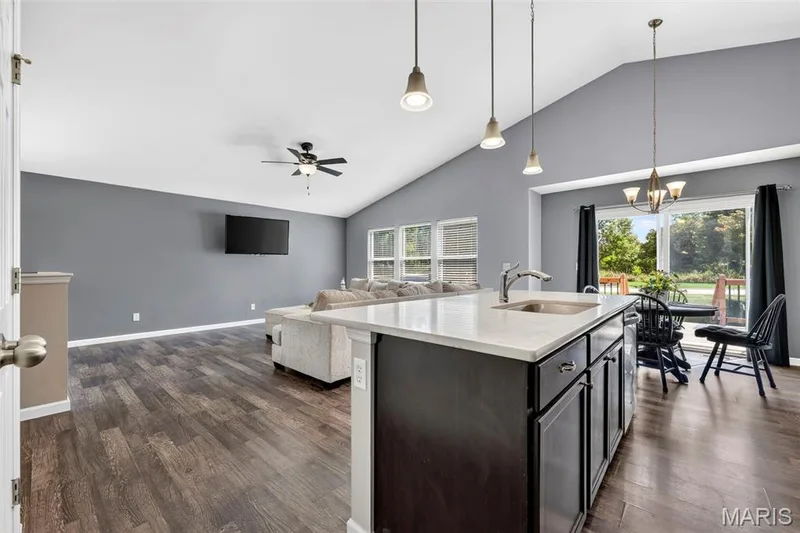823 Caspian Drive, Wentzville, MO 63385 — listing photo 20 of 39