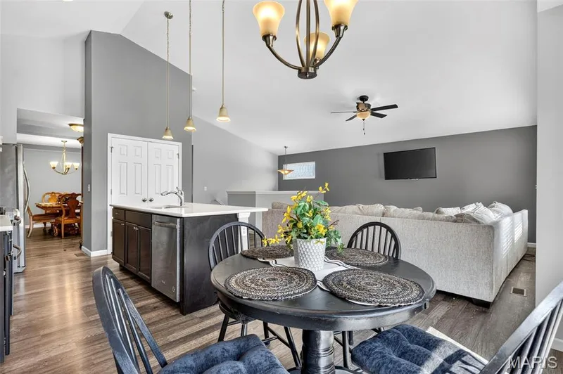 823 Caspian Drive, Wentzville, MO 63385 — listing photo 21 of 39