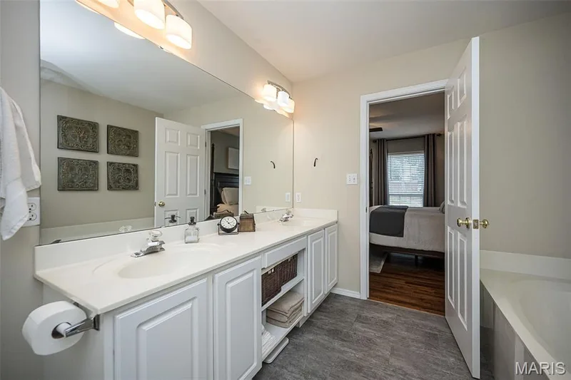 971 Rolling Thunder Drive, O'Fallon, MO 63368 — listing photo 32 of 50