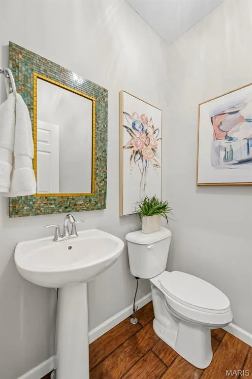 Powder Room — 3488 Millington Drive, St Charles, MO 63301