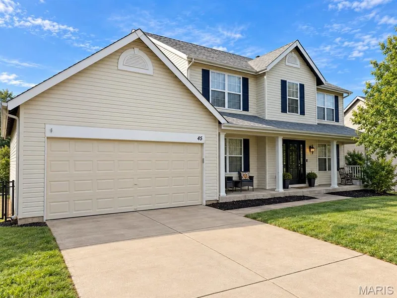 Welcome Home! — 45 Autumn Crest Court, Wentzville, MO 63385