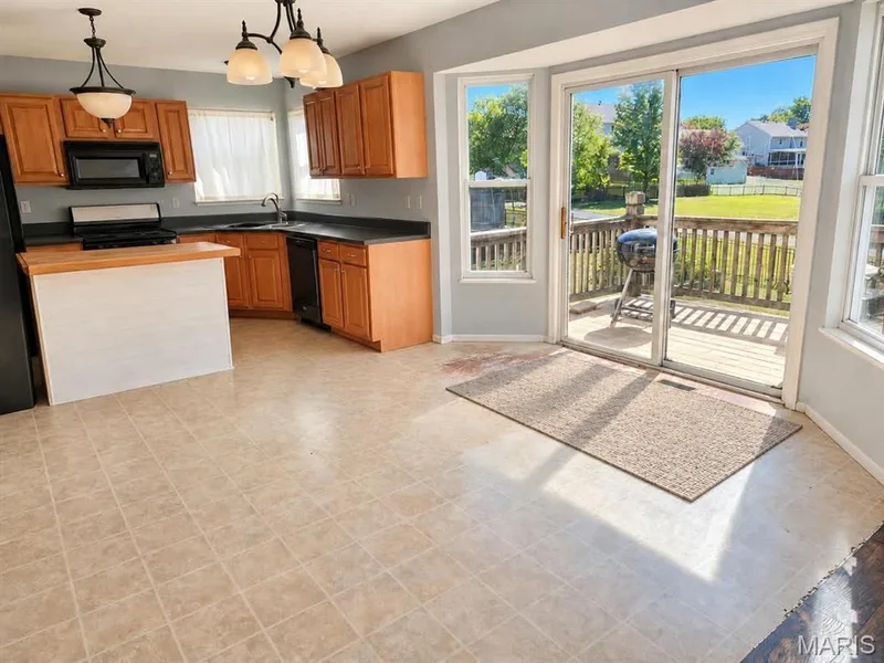 45 Autumn Crest Court, Wentzville, MO 63385 — listing photo 6 of 16