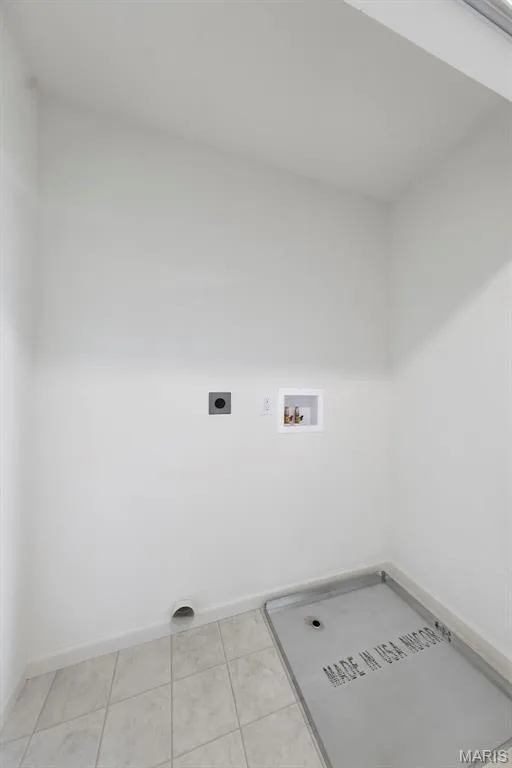2nd floor laundry! — 9019 Wilkie Station Street, St Charles, MO 63301