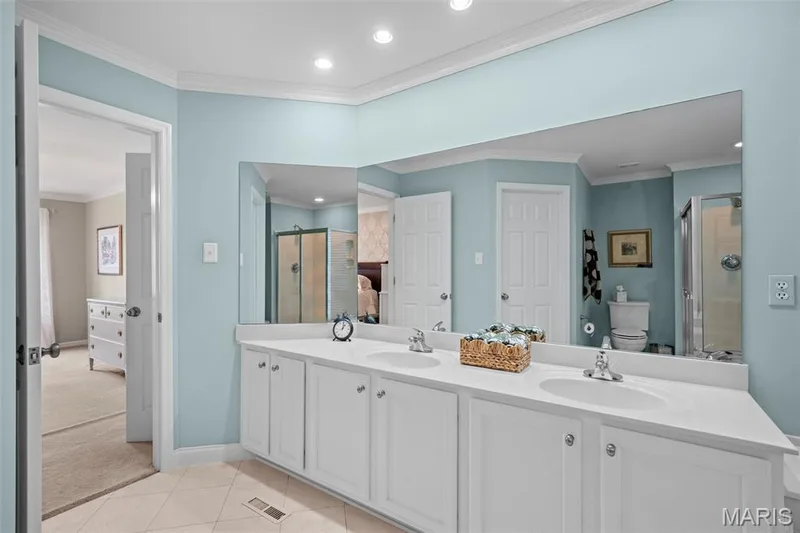 Primary Bath — 16630 Highland Summit Drive, Ballwin, MO 63011